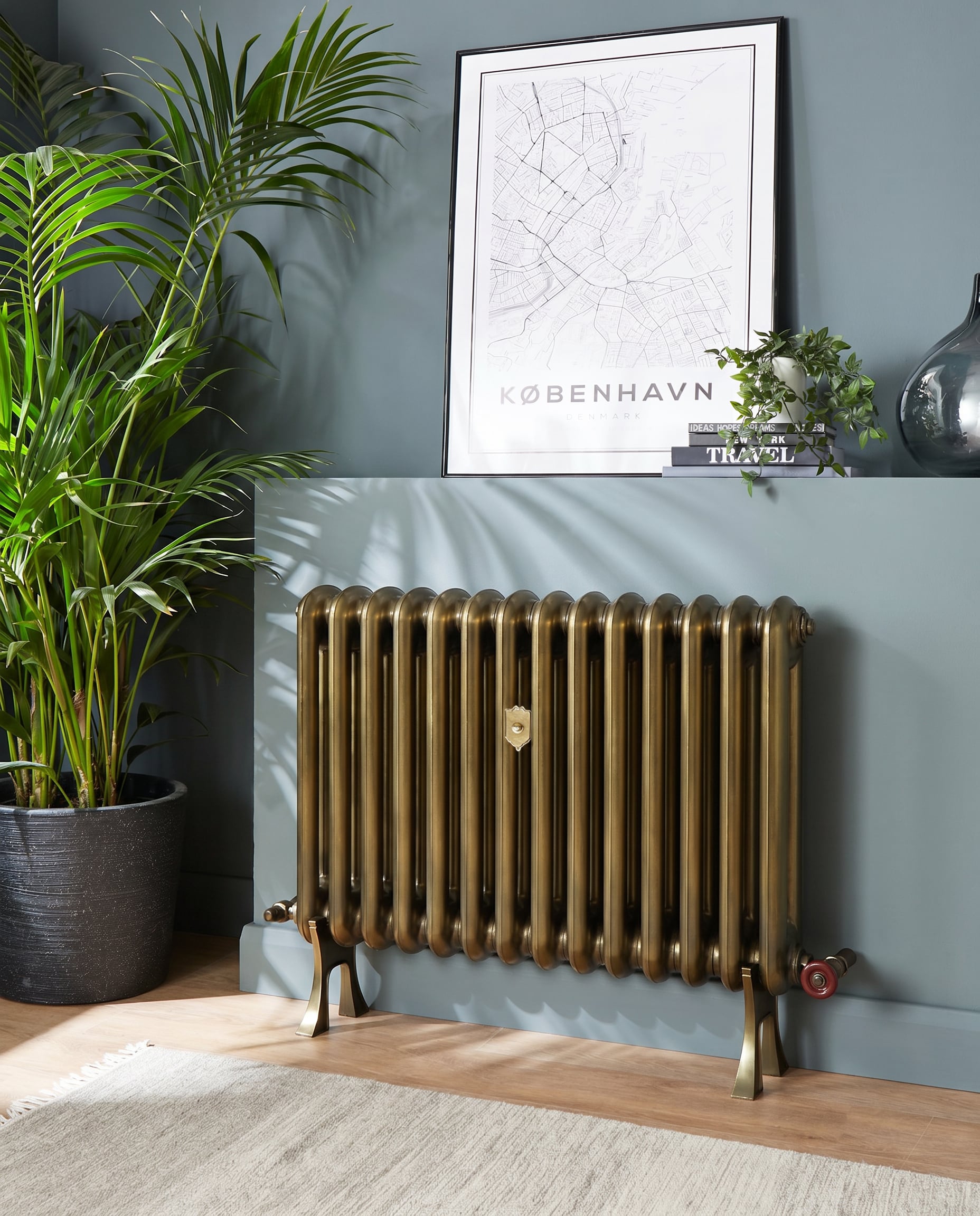 Regal 600x620mm Cast Style Rad Antique Brass